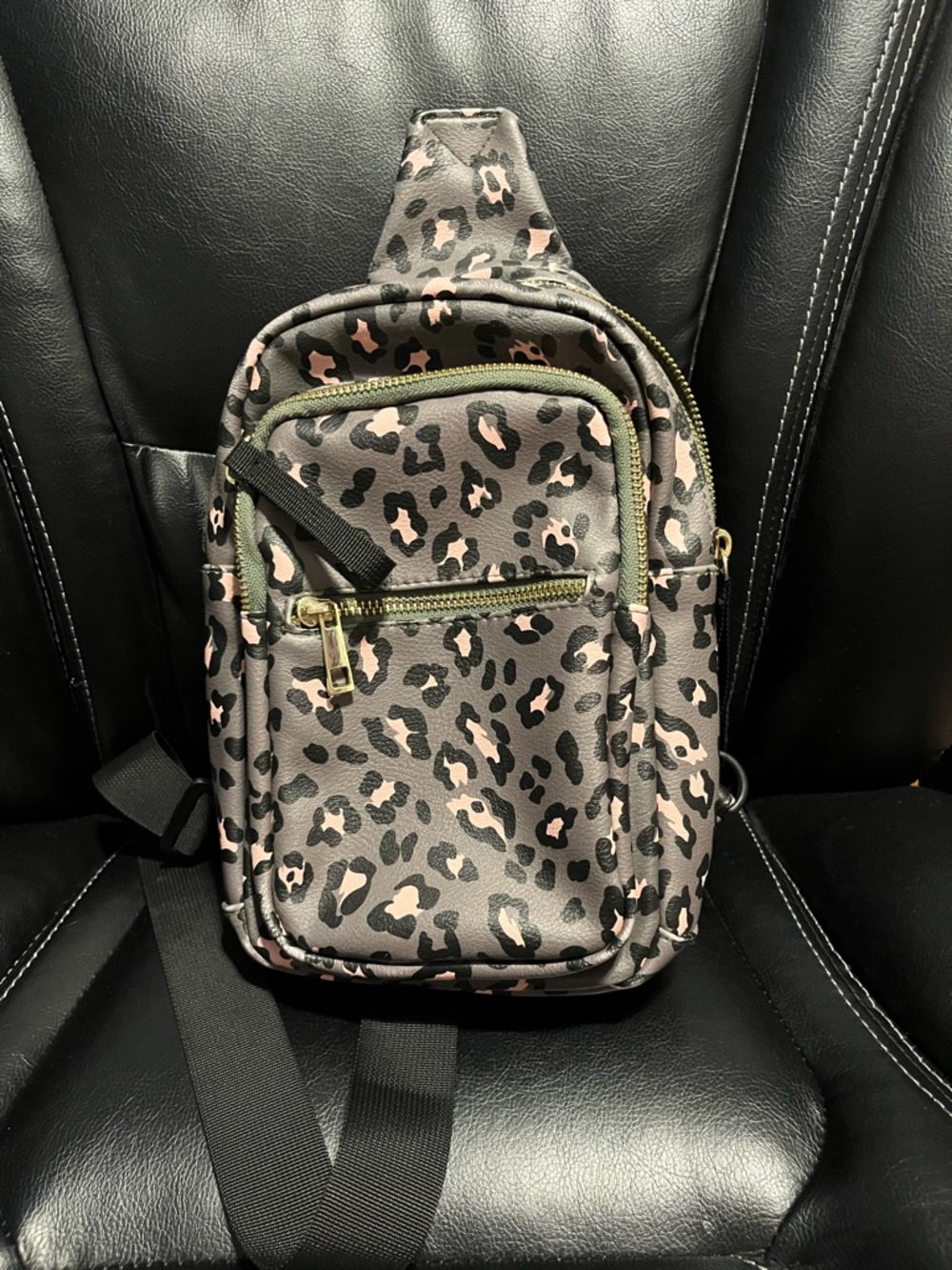 Leopard Print Crossbody Sling Bag - Pink & Gray